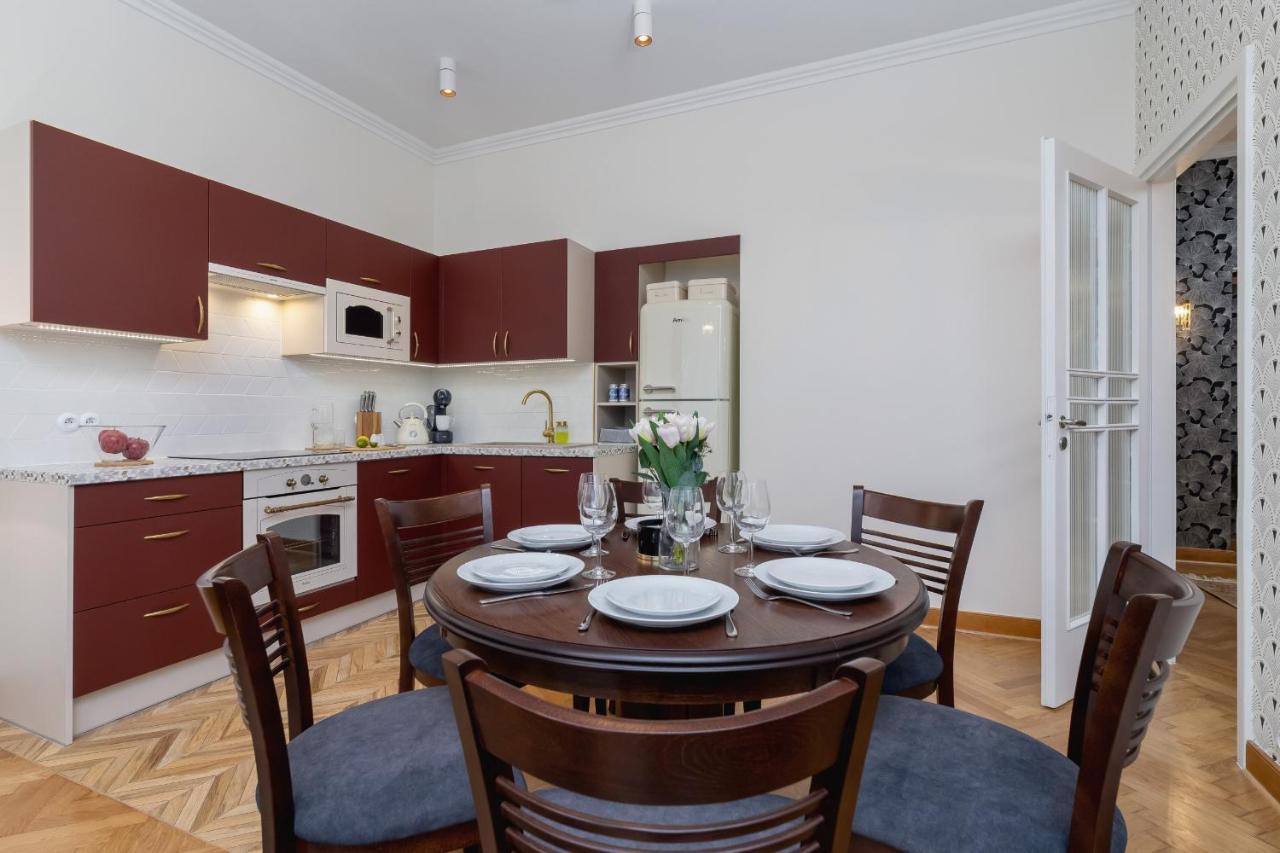 Luxurious & Unique Apartment Mickiewicza Cracow By Renters Prestige Krakau Exterior foto