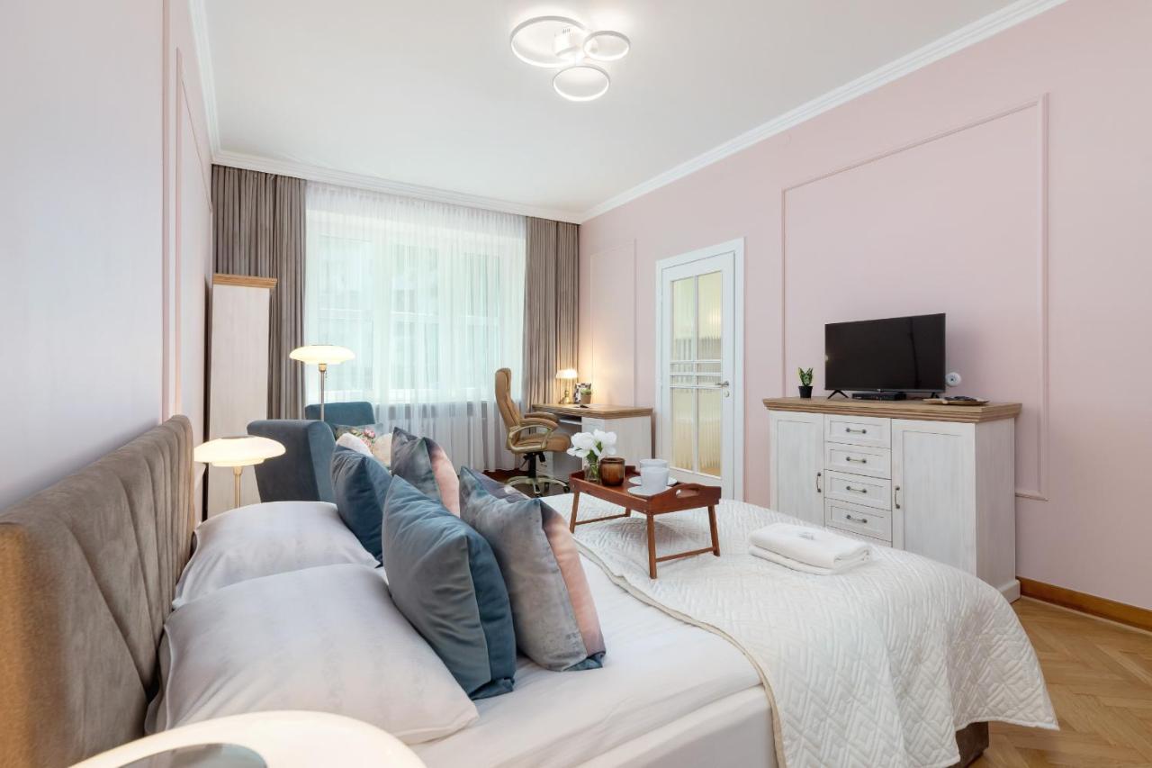 Luxurious & Unique Apartment Mickiewicza Cracow By Renters Prestige Krakau Exterior foto