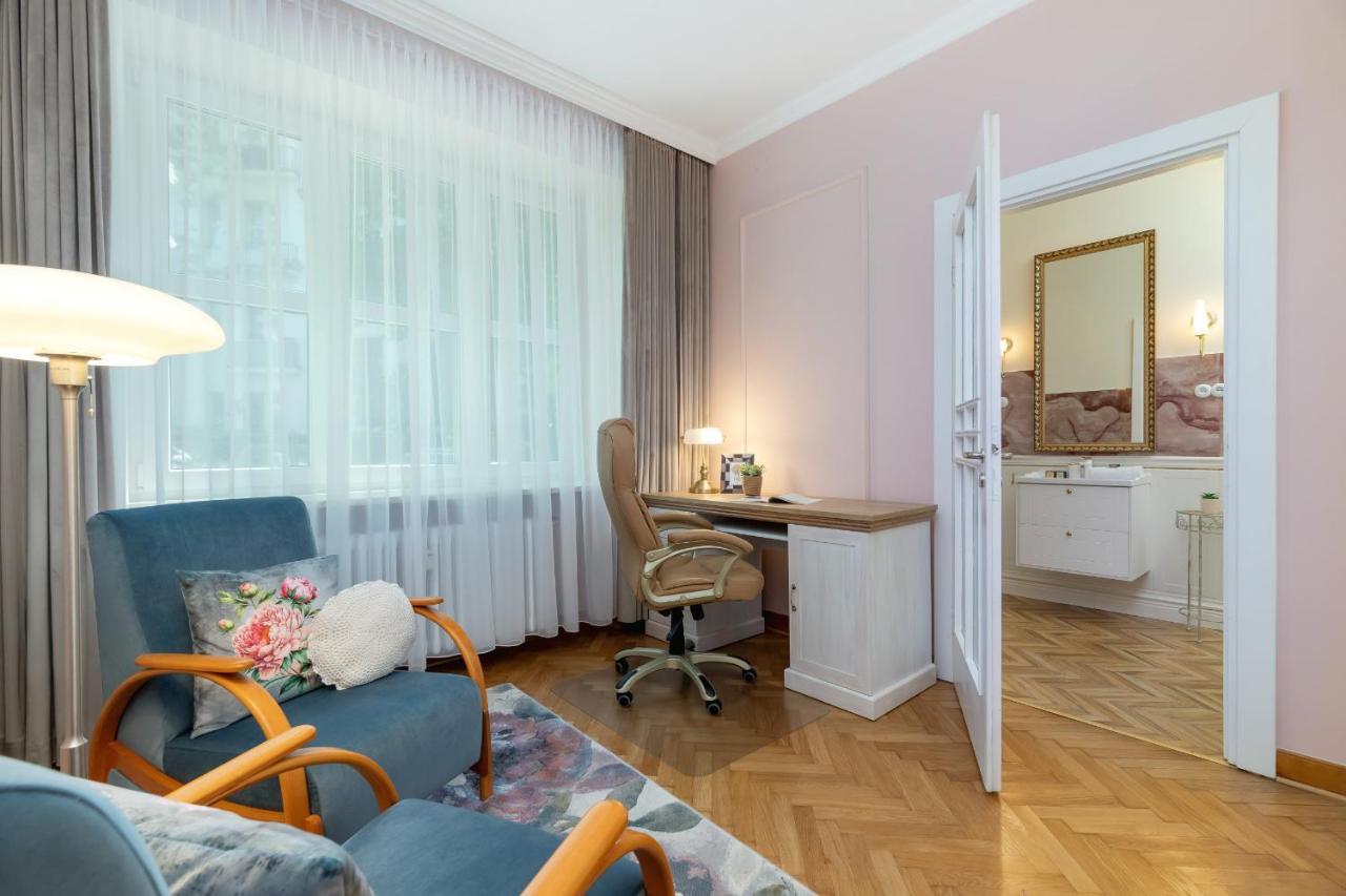 Luxurious & Unique Apartment Mickiewicza Cracow By Renters Prestige Krakau Exterior foto