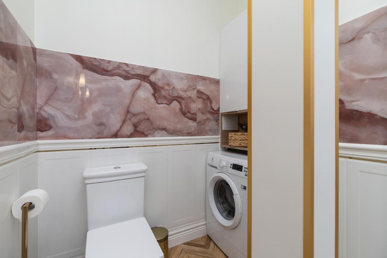 Luxurious & Unique Apartment Mickiewicza Cracow By Renters Prestige Krakau Exterior foto